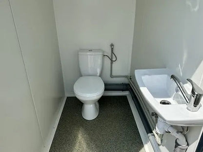 Contenedor Sanitario con 3 Cabinas ( Ref: S2107 )
